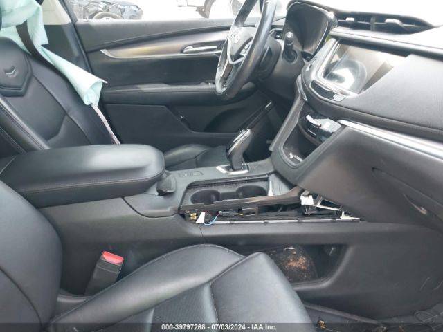 1GYKNERS3JZ117493 Cadillac Xt5 Premium Luxury