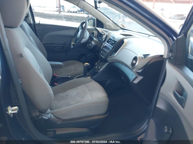 Chevrolet Sonic Ls Auto 2016 1G1JA5SH6G4173342 Image 5