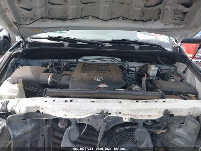 Toyota Sequoia Platinum 2018 5TDDY5G10JS159220 Image 10