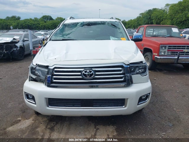 Toyota Sequoia Platinum 2018 5TDDY5G10JS159220 Image 13