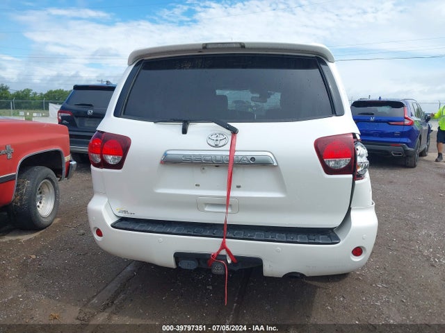 Toyota Sequoia Platinum 2018 5TDDY5G10JS159220 Image 17