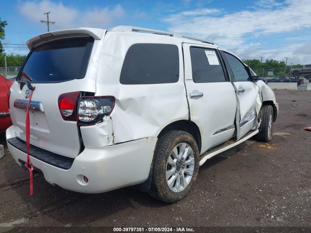 Toyota Sequoia Platinum 2018 5TDDY5G10JS159220 Image 4