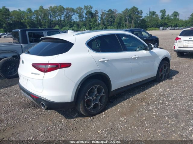 ZASFAKAN3J7B80426 Alfa Romeo Stelvio Awd