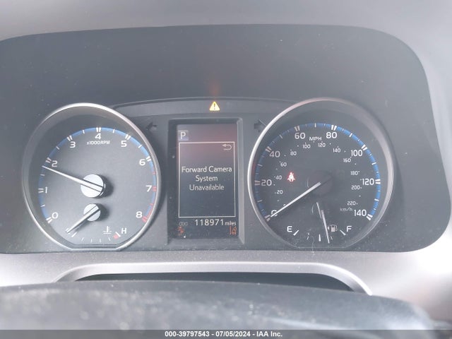 Toyota Rav4 Xle 2017 JTMWFREVXHD105263 Image 7