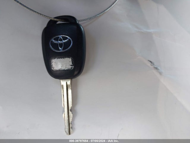 Toyota Rav4 Xle 2014 JTMWFREV9ED040143 Image 11