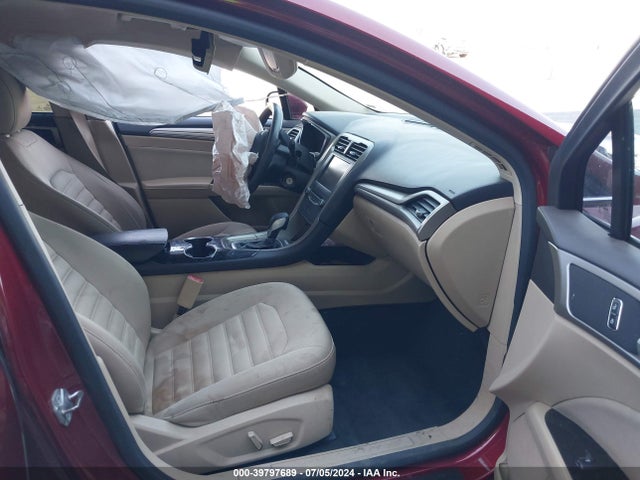 3FA6P0H72FR306557 Ford FUSION SE