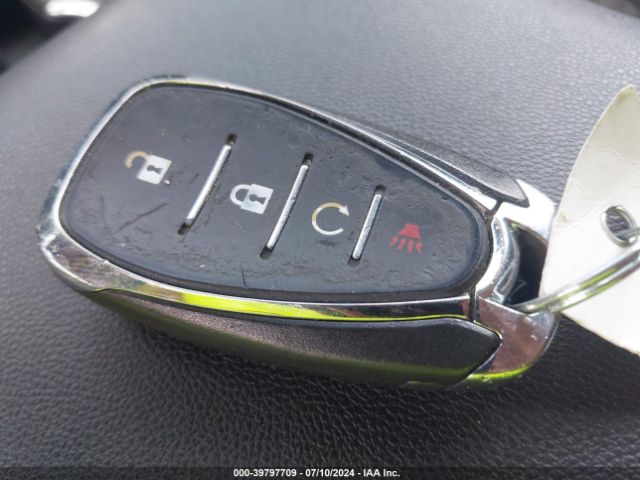 2GNAXUEV6K6149400 Chevrolet EQUINOX LT