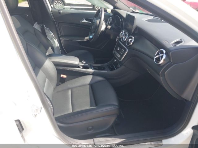 WDCTG4EB1KU019480 Mercedes-Benz GLA 250