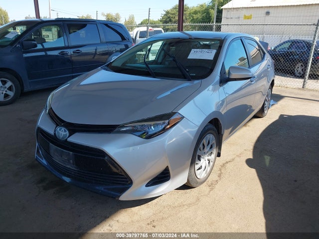 Toyota COROLLA LE 2017 5YFBURHE8HP670429 Image 2