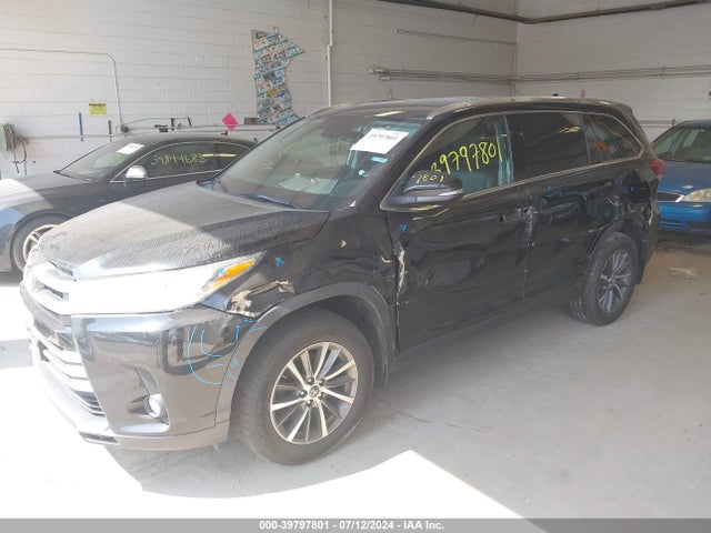 Toyota Highlander Xle 2019 5TDJZRFH0KS596285 Image 2