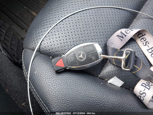 WDDWF4KB4HR224786 Mercedes-Benz C 300 4matic/luxury 4matic/sport 4matic
