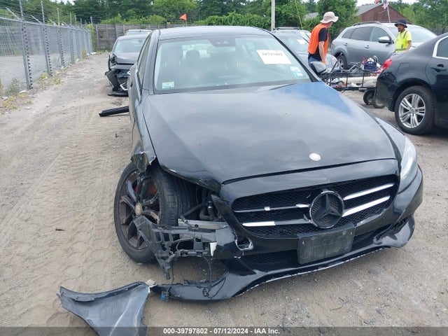 WDDWF4KB4HR224786 Mercedes-Benz C 300 4matic/luxury 4matic/sport 4matic