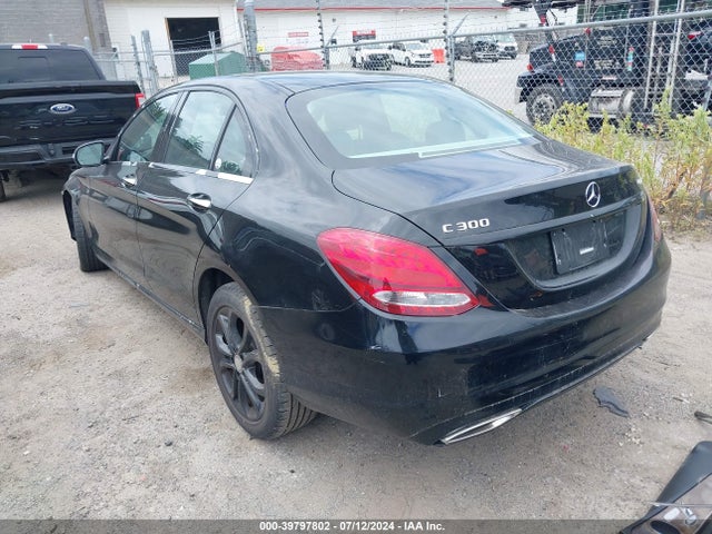WDDWF4KB4HR224786 Mercedes-Benz C 300 4matic/luxury 4matic/sport 4matic