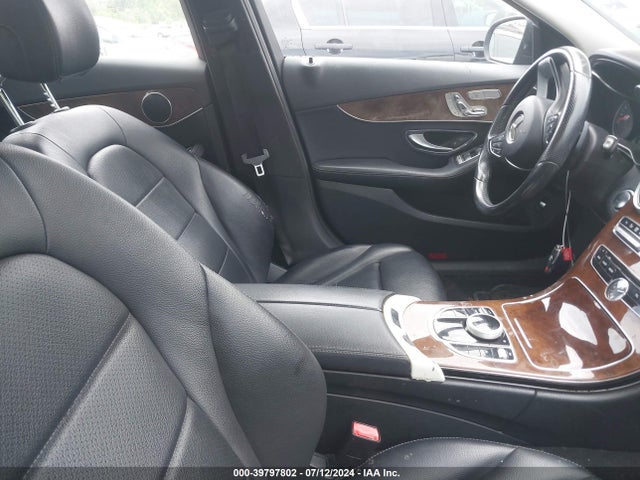 WDDWF4KB4HR224786 Mercedes-Benz C 300 4matic/luxury 4matic/sport 4matic