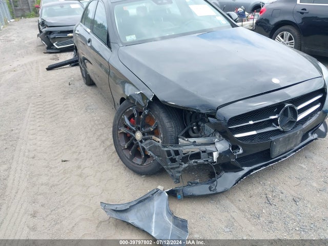 WDDWF4KB4HR224786 Mercedes-Benz C 300 4matic/luxury 4matic/sport 4matic