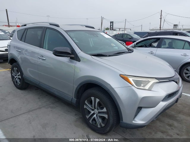Toyota RAV4 LE 2017 2T3ZFREV2HW326257 Image 1