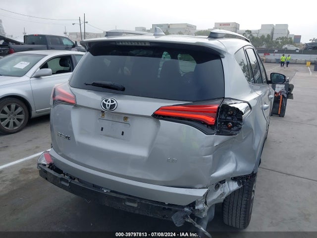 Toyota RAV4 LE 2017 2T3ZFREV2HW326257 Image 6
