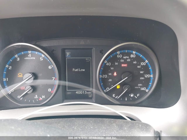Toyota RAV4 LE 2017 2T3ZFREV2HW326257 Image 7