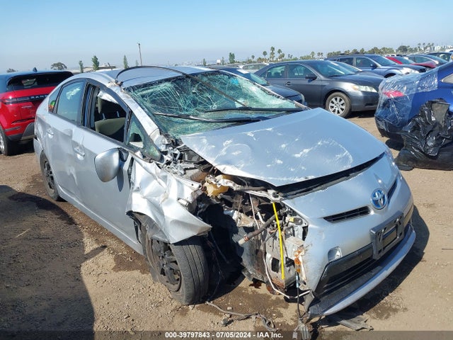 Toyota Prius Two 2015 JTDKN3DU1F1944434 Image 6