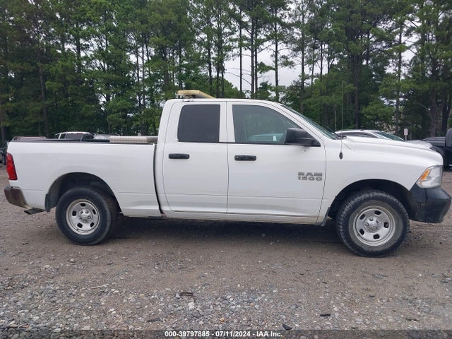 1C6RR7FG1HS812652 RAM 1500 Tradesman Quad Cab 4x4 6'4 Box