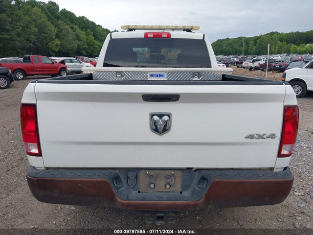 1C6RR7FG1HS812652 RAM 1500 Tradesman Quad Cab 4x4 6'4 Box