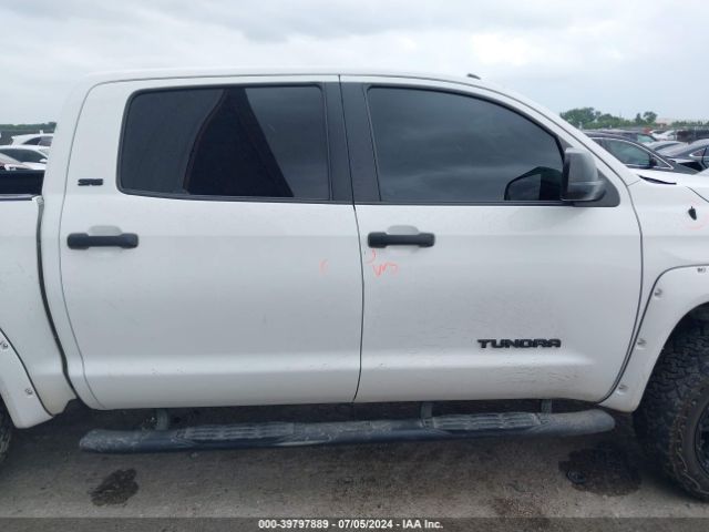 5TFEM5F14GX105696 Toyota Tundra Sr5 4.6l V8