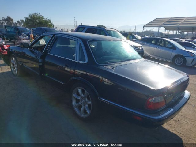 2001 JAGUAR XJR SAJDA15B51MF34737 Photo 2