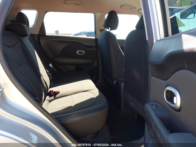 KIA Soul 2017 KNDJN2A20H7472090 Image 8
