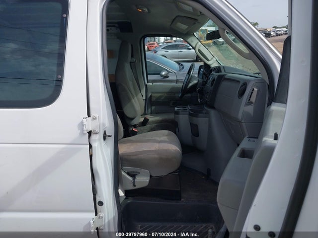 Ford E-250 Commercial 2014 1FTNE2EW6EDA18552 Image 5