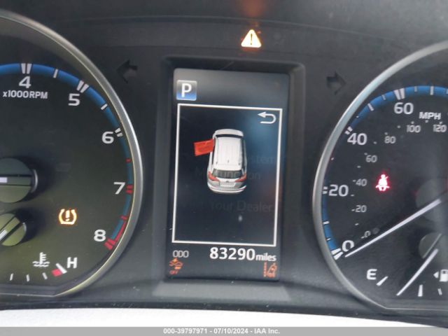 2T3BFREV4JW766729 Toyota RAV4 LE