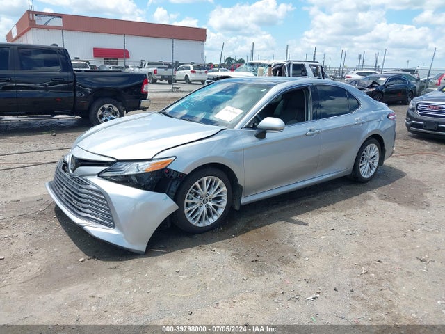 Toyota CAMRY XLE 2020 4T1F11AKXLU866505 Image 2