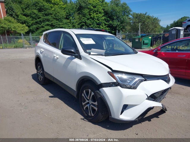 Toyota RAV4 LE 2018 JTMBFREV9JJ739654 main image