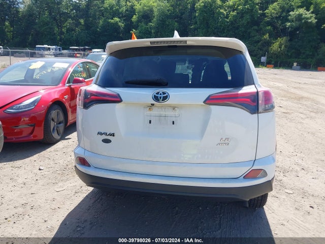 Toyota RAV4 LE 2018 JTMBFREV9JJ739654 Image 15