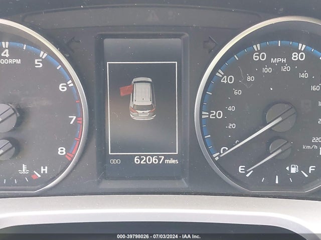 Toyota RAV4 LE 2018 JTMBFREV9JJ739654 Image 7