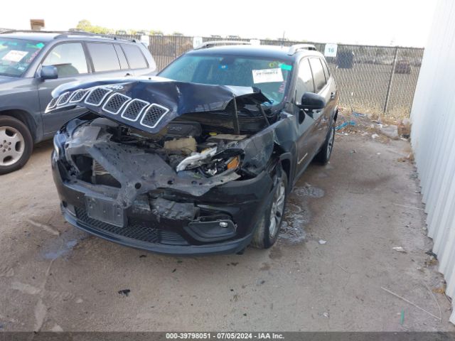 1C4PJLLB6KD196922 Jeep Cherokee Latitude Plus Fwd