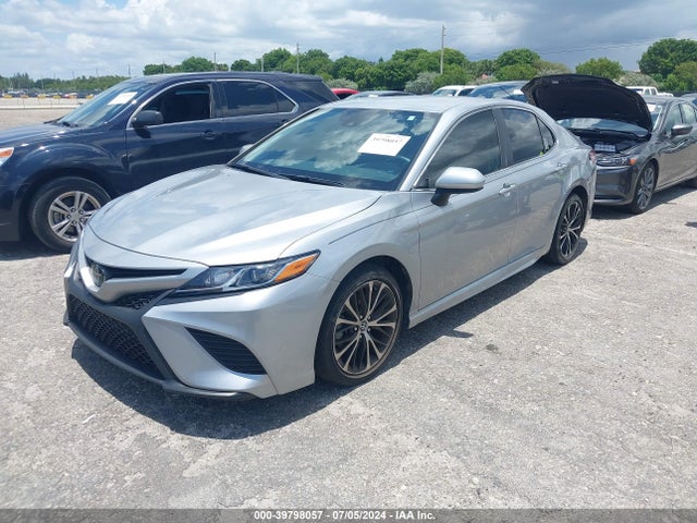 Toyota CAMRY SE 2020 4T1G11AK4LU309853 Image 2