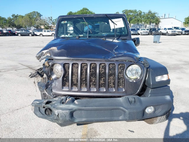 1C4HJXDN3MW831140 Jeep Wrangler Unlimited Sport S 4x4