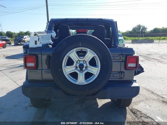 1C4HJXDN3MW831140 Jeep Wrangler Unlimited Sport S 4x4