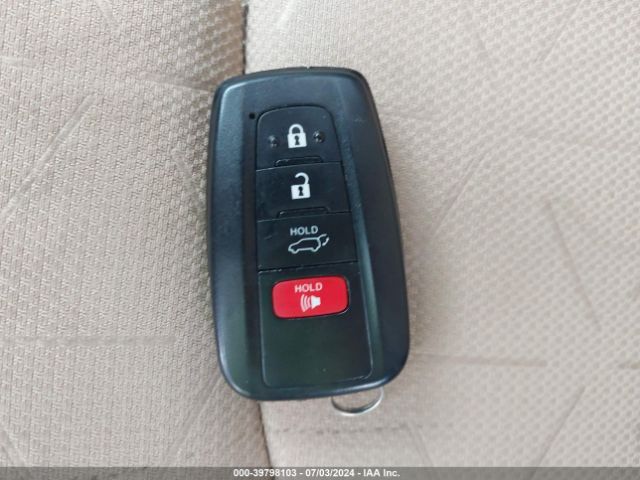 JTMW1RFV3KJ016592 Toyota Rav4 Xle