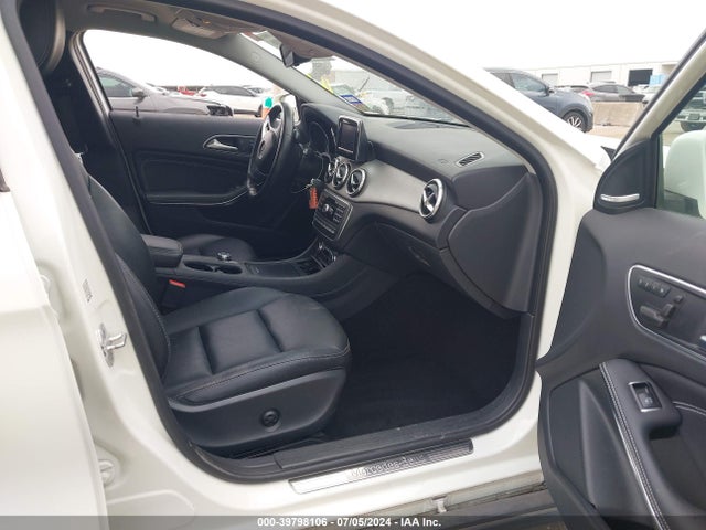 WDCTG4GB3FJ091432 Mercedes-Benz Gla 250 4matic