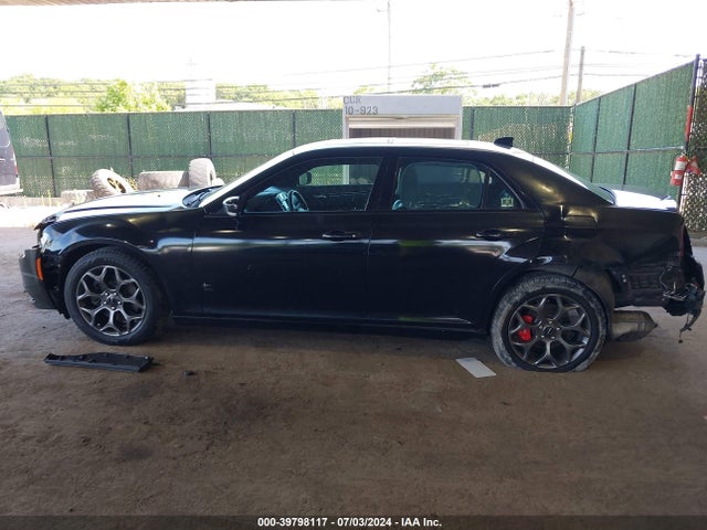 2C3CCAGG7JH331043 Chrysler 300 300s Awd