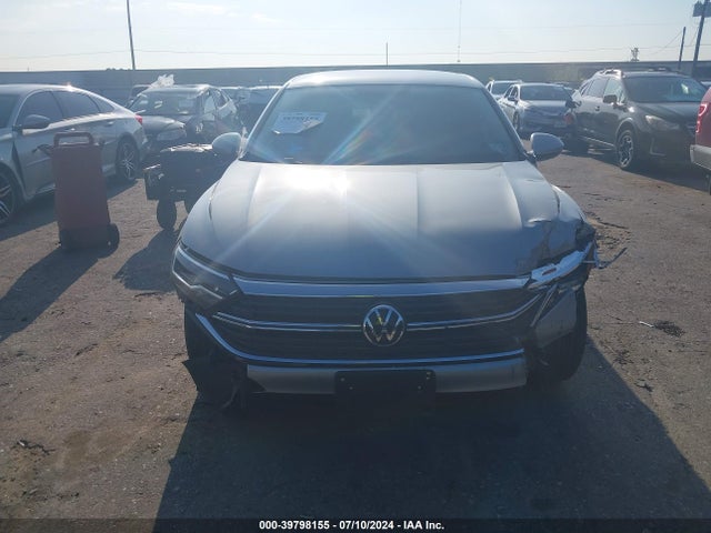3VWCM7BU2NM005860 Volkswagen Jetta 1.5t S