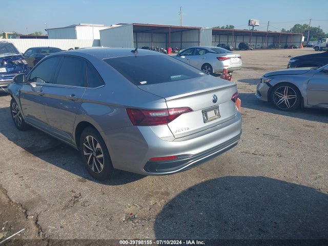 3VWCM7BU2NM005860 Volkswagen Jetta 1.5t S