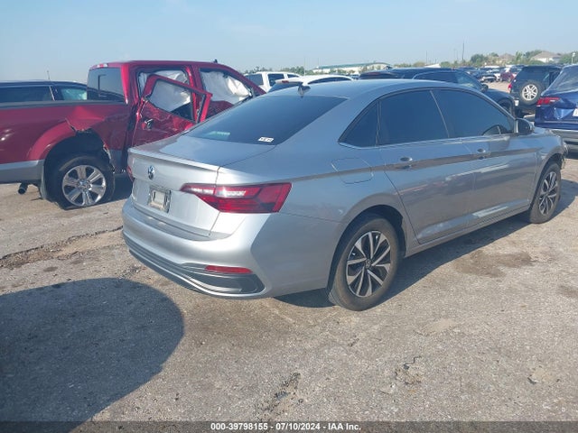 3VWCM7BU2NM005860 Volkswagen Jetta 1.5t S