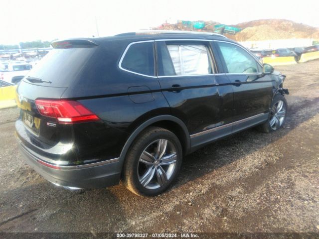 3VV2B7AX0LM022235 Volkswagen Tiguan 2.0t Se/2.0t Se R-line Black/2.0t Sel