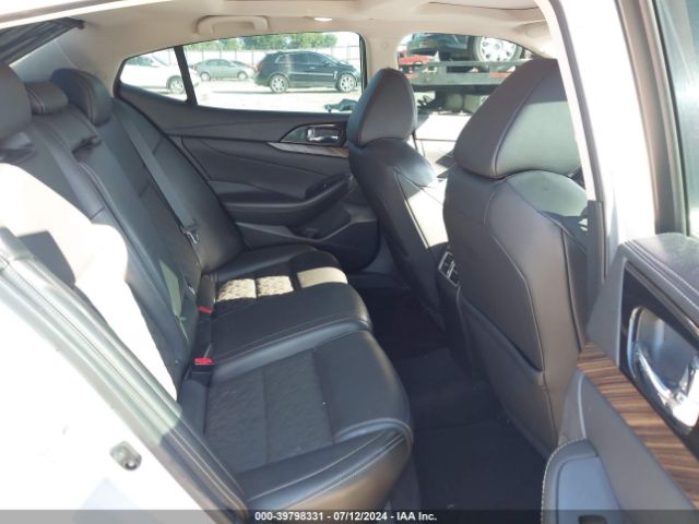 1N4AA6AP3HC434588 Nissan Maxima 3.5 Platinum