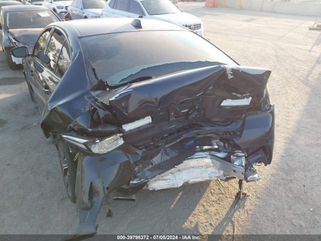 WBA13AG09NCL06334 BMW 530e