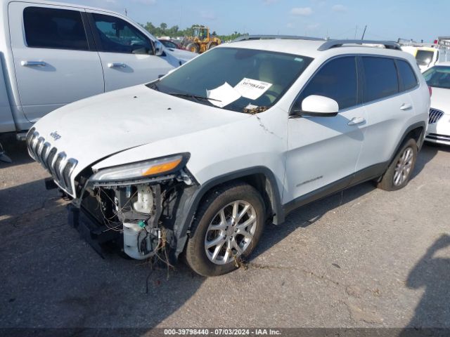 1C4PJLCB5GW355957 Jeep Cherokee Latitude