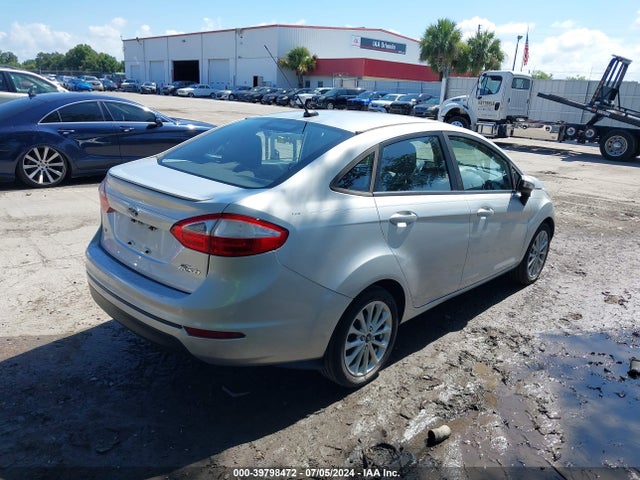 Ford FIESTA SE 2014 3FADP4BJ9EM150788 Image 4