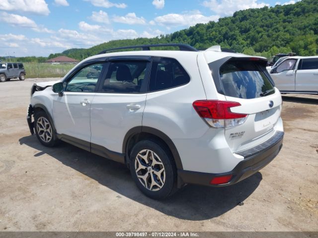JF2SKAGCXKH575995 Subaru Forester Premium